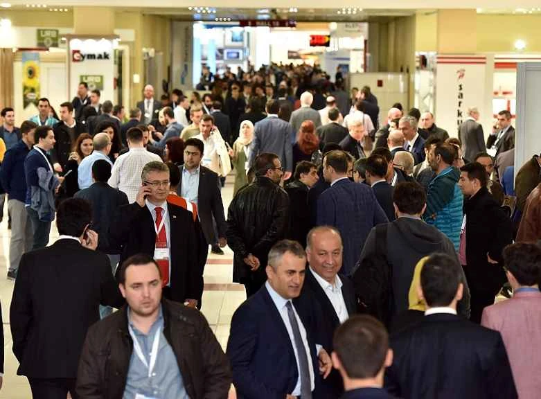 Welche Exponate werden auf der türkischen Eisenbahnverkehrsausstellung 2027 gezeigt?