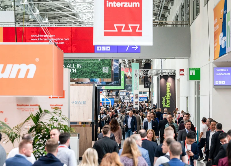 Wie kann ich den Katalog für die Deutsche Holzbearbeitungsmaschinenmesse 2027 erhalten?